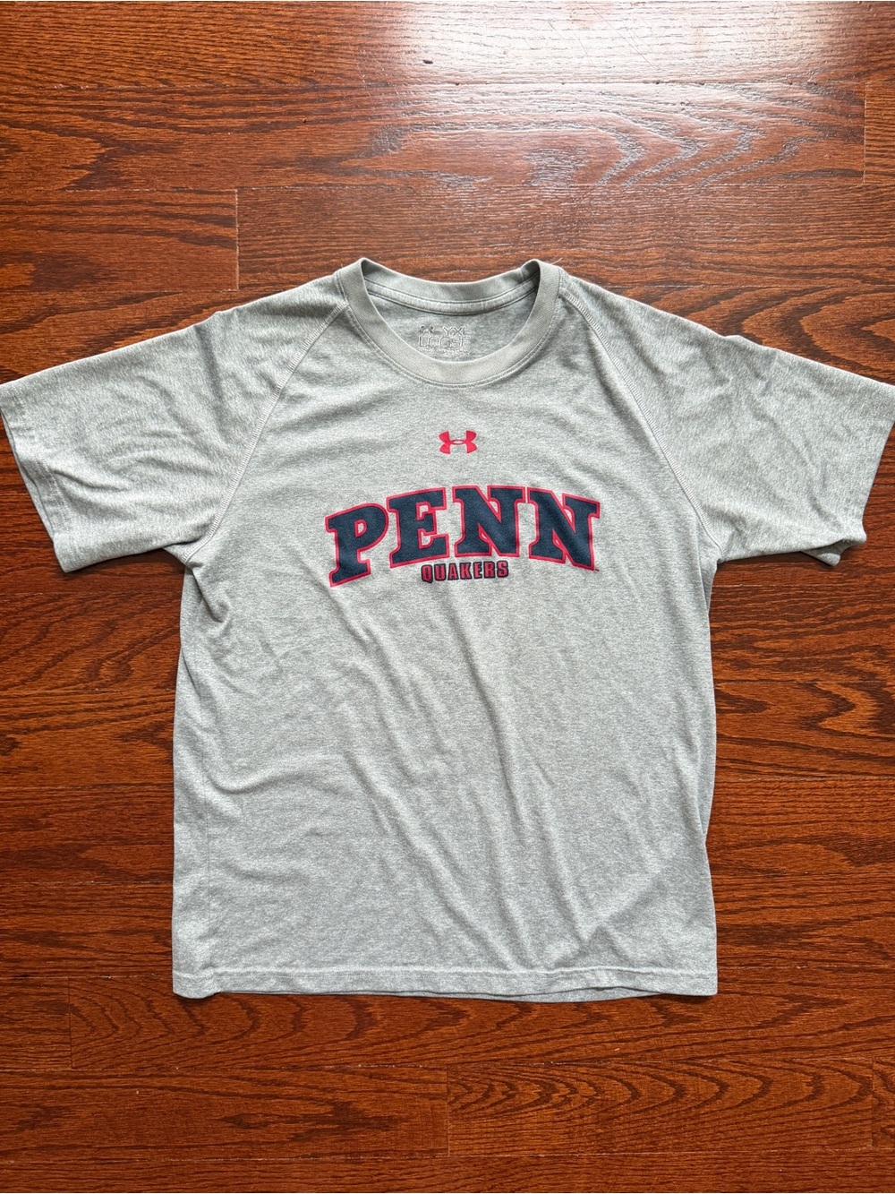 University of Pennsylvania UPenn Under Armour Gray Athletic T Shirt Youth XL